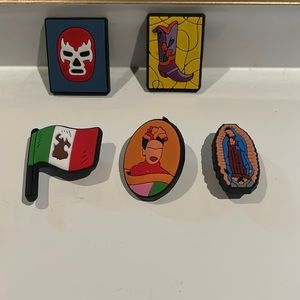 Five new Croc charms 🙏